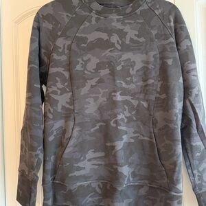 Lululemon Women’s Camouflage Sweater